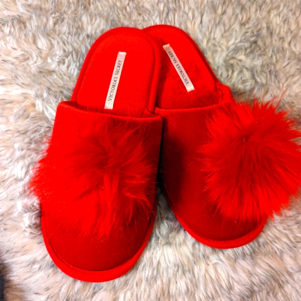 3/$40 NWT Red Velvet Mule Slippers